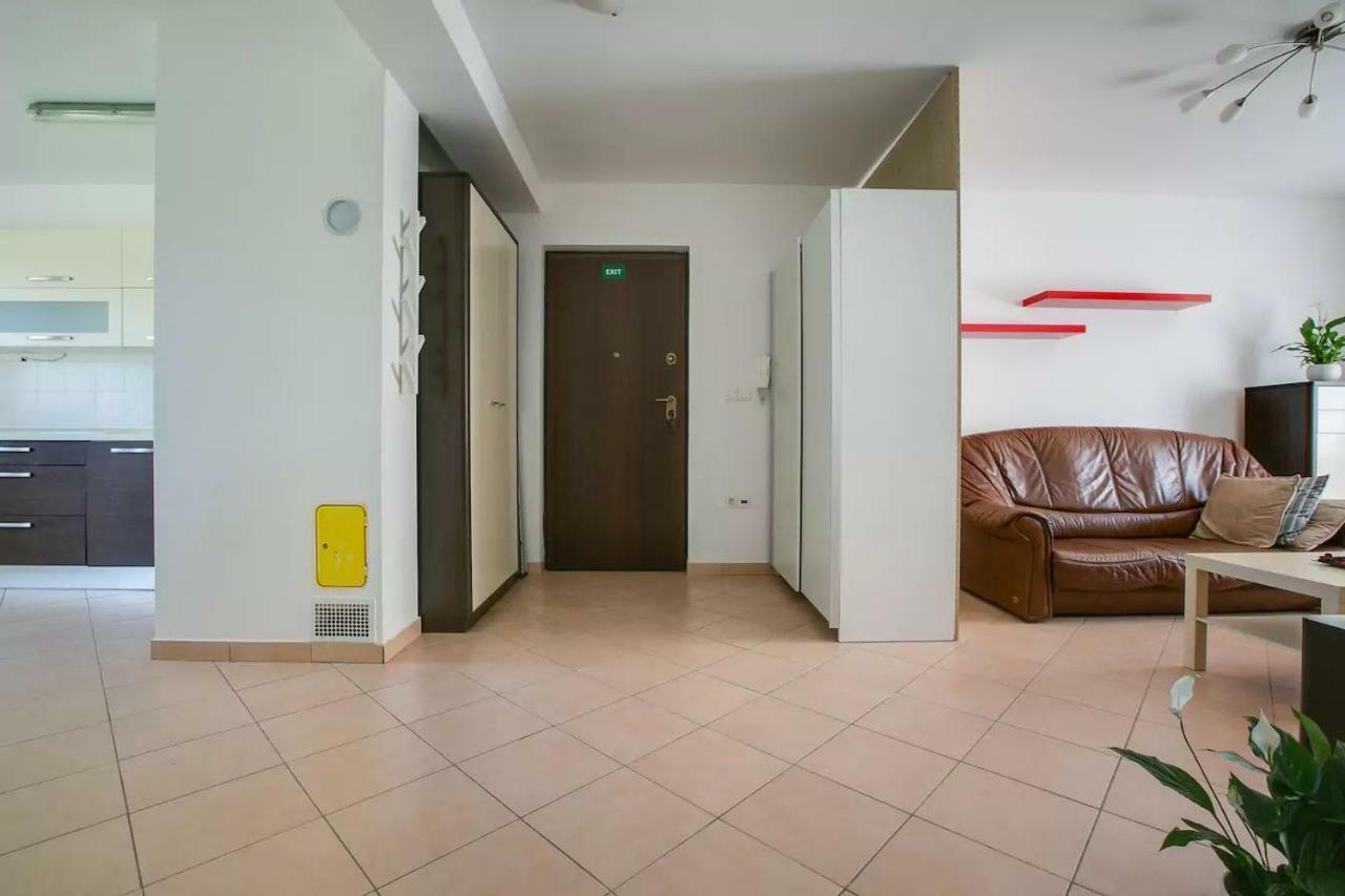 Apartment Vitalia 2+2 Porec Bagian luar foto