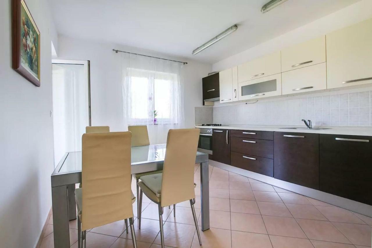Apartment Vitalia 2+2 Porec Bagian luar foto