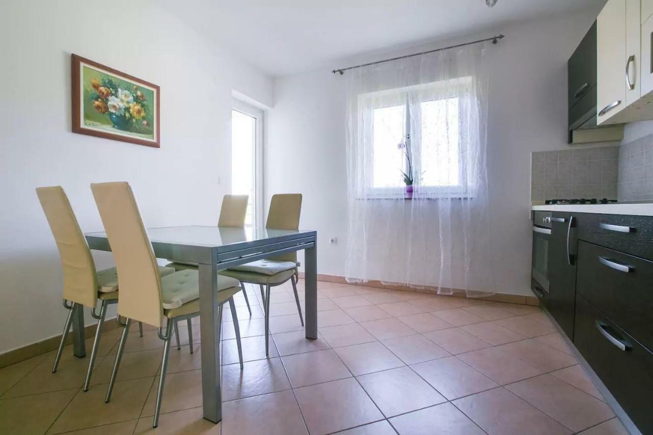 Apartment Vitalia 2+2 Porec Bagian luar foto