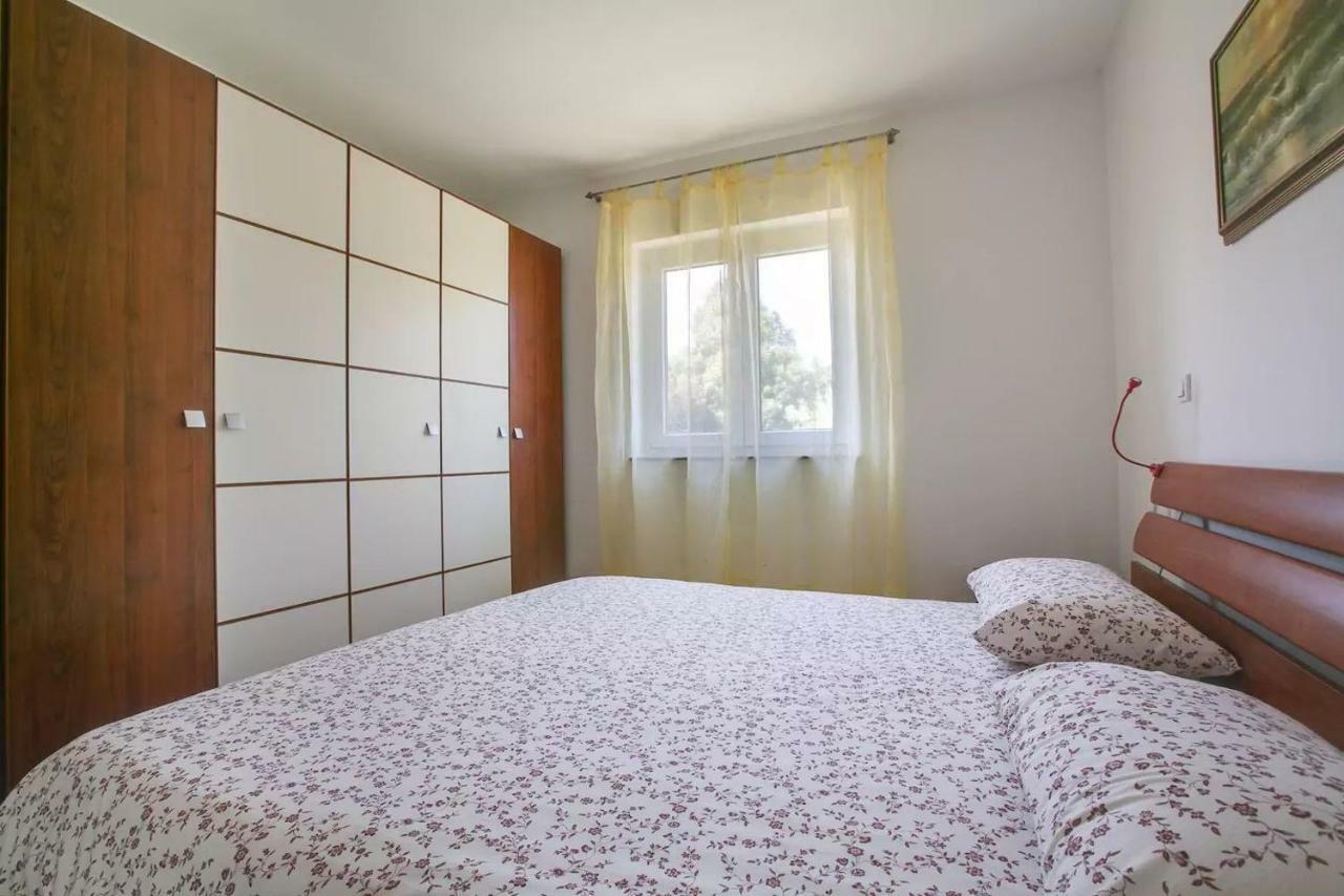 Apartment Vitalia 2+2 Porec Bagian luar foto