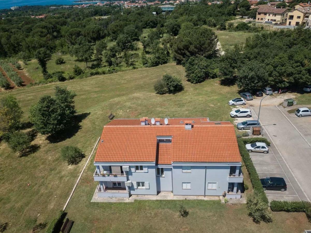 Apartment Vitalia 2+2 Porec Bagian luar foto