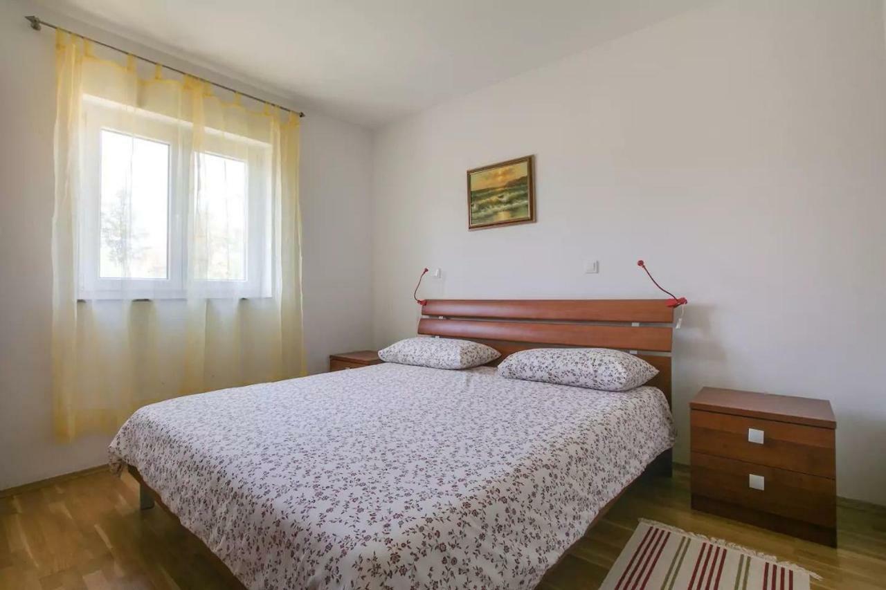 Apartment Vitalia 2+2 Porec Bagian luar foto